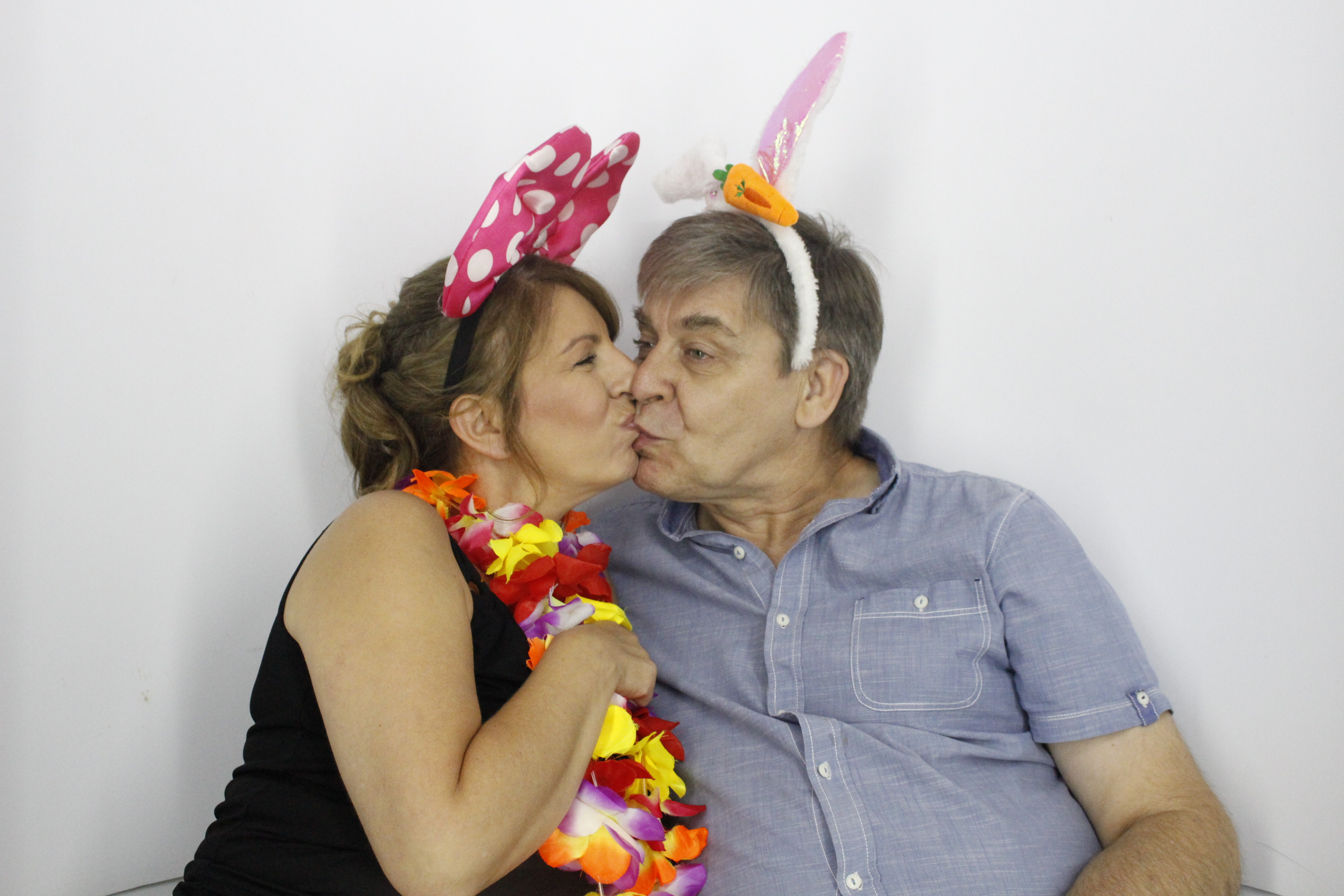 Sam & Rachel's Wedding | View more photos from the event at gallery.myphotoboothexperience.co.uk/u/MyPhotoBoothExperienceLtd/Sam-Rachels-Wedding